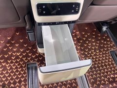 Li Auto Li Xiang MEGA Ultra - ფოტო 15