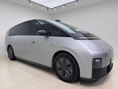 Li Auto Li Xiang MEGA Ultra - ფოტო 3