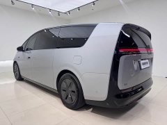Li Auto Li Xiang MEGA Ultra - ფოტო 6