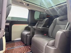 Li Auto Li Xiang MEGA Ultra - ფოტო 9