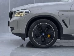 BMW iX3 Facelift Leadership Edition - ფოტო 17