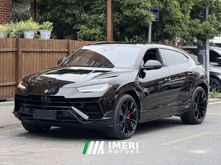 Lamborghini Urus 4.0T V8