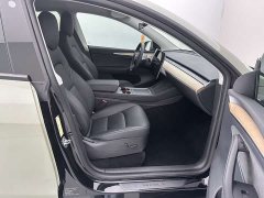 Tesla Model Y Standard Range RWD - ფოტო 10