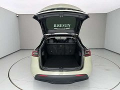 Tesla Model Y Standard Range RWD - ფოტო 7