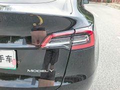 Tesla Model Y 2022 Facelift Rear-Wheel Drive - ფოტო 15