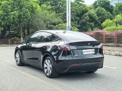 Tesla Model Y 2022 Facelift Rear-Wheel Drive - ფოტო 16