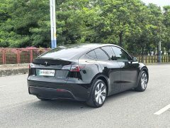 Tesla Model Y 2022 Facelift Rear-Wheel Drive - ფოტო 18