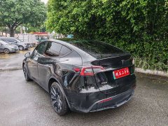 Tesla Model Y Standard Range RWD - ფოტო 6