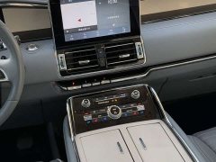 Lincoln Navigator 2020 3.5T Long Wheelbase Presidential Edition - ფოტო 10