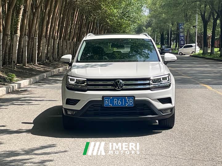 Volkswagen Touareg 2022 280TSI FWD Luxury Edition - ავტომობილი ჩინეთიდან