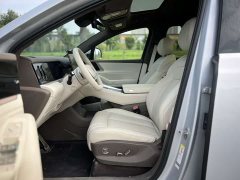 Denza BYD Denza N8L Flagship - ფოტო 4