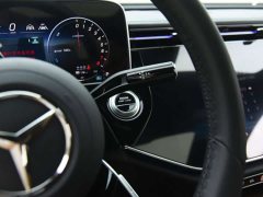 Mercedes-Benz E-Class New Energy 2024 E 350 e L Plug-in Hybrid Sedan - ფოტო 10