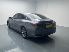 Lexus ES 2020 200 Excellence Edition - ფოტო 3