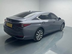 Lexus ES 2020 200 Excellence Edition - ფოტო 6