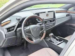 Lexus ES 2022 200 Luxury - ფოტო 16