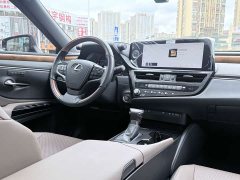 Lexus ES 2022 200 Luxury - ფოტო 17