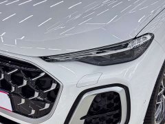Audi Q5L 2.0T Exclusive Edition for Millions of Users - ფოტო 6