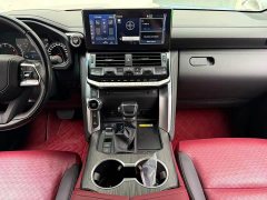 Toyota Land Cruiser (Imported) 2022 3.5T GR Middle East Edition - ფოტო 15
