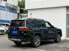 Toyota Land Cruiser (Imported) 2022 3.5T GR Middle East Edition - ფოტო 18