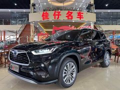 Toyota Highlander Hybrid 2.5L AWD Premium 7-Seater - ფოტო 1