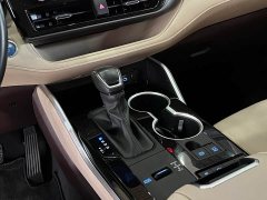 Toyota Highlander Hybrid 2.5L AWD Premium 7-Seater - ფოტო 9