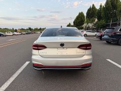 Volkswagen Lavida 1.5L Automatic Five Million Edition - ფოტო 6