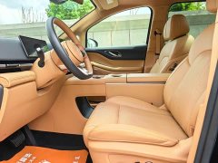 Voyah Lantu Dreamchaser PHEV AWD Excellence Qiankun Edition - ფოტო 9