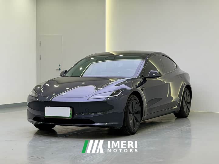 Tesla Model 3 Rear-Wheel Drive