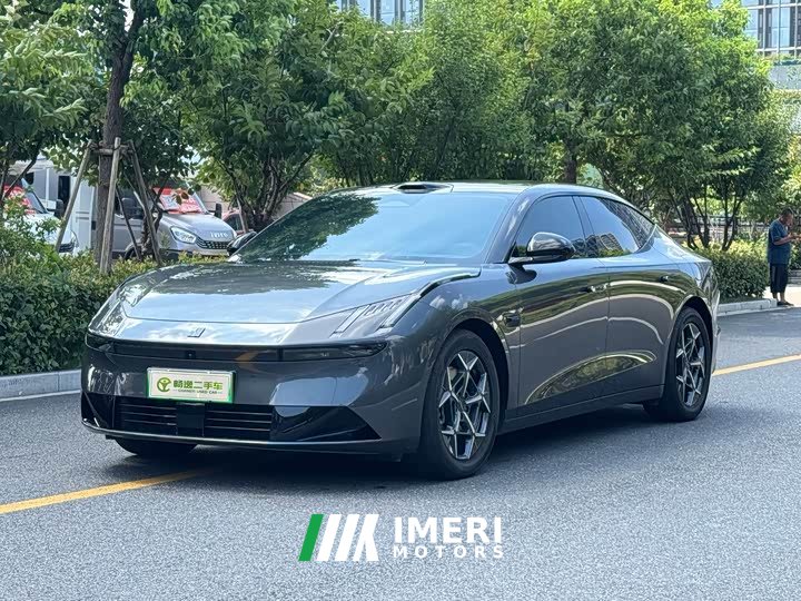 Lynk & Co Geely Lynk & Co 10 120 AWD Ultra - ავტომობილი ჩინეთიდან