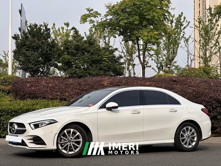 Mercedes-Benz A-Class Facelift A 200 L Sport Sedan Fashion Edition