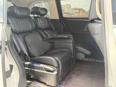 Honda Elysion 2.0L Hybrid Elite Edition - ფოტო 12
