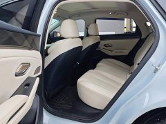 BYD Qin L DM-i 120KM Excellence Edition - ფოტო 11