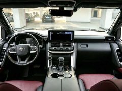 Toyota Land Cruiser (Imported) 2022 VX-R Middle East Version - ფოტო 3