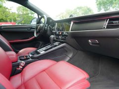 Porsche 2022 Macan T 2.0T - ფოტო 9