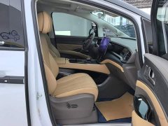 Denza D9 2022 DM-i 970 AWD Flagship - ფოტო 8
