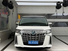 Toyota Alphard Hybrid 2.5L Luxury - ფოტო 1