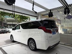 Toyota Alphard Hybrid 2.5L Luxury - ფოტო 14