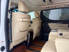 Toyota Alphard Hybrid 2.5L Luxury - ფოტო 16