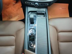 Volvo XC60 B5 AWD Smart Luxury Edition - ფოტო 16