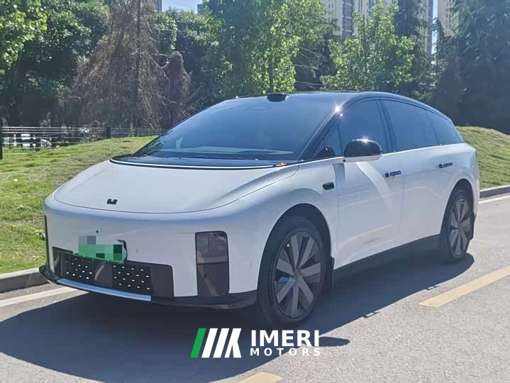Li Auto i6 Four-Wheel Drive Standard Edition