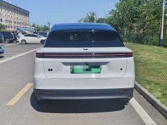 Li Auto i6 Four-Wheel Drive Standard Edition - ფოტო 2