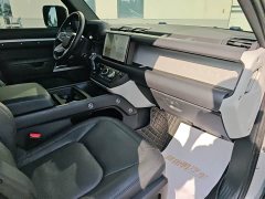 Land Rover Defender 110 3.0T P400 XS - ფოტო 13