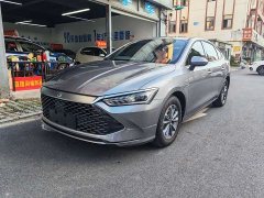 BYD Qin PLUS Glory Edition DM-i 55KM Leading - ფოტო 1