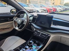 BYD Qin PLUS Glory Edition DM-i 55KM Leading - ფოტო 18