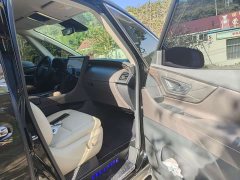 Toyota Vellfire Crown Hybrid 2.5L Executive Premier Edition - ფოტო 9