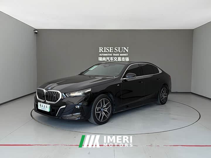 BMW i5 eDrive 35L M Sport Package - ავტომობილი ჩინეთიდან