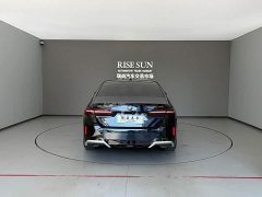 BMW i5 eDrive 35L M Sport Package - ფოტო 11
