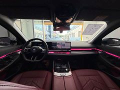 BMW i5 eDrive 35L M Sport Package - ფოტო 9