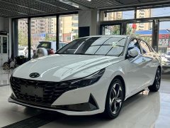 Hyundai Elantra 1.5L CVT Luxury - ფოტო 1