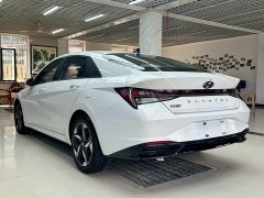 Hyundai Elantra 1.5L CVT Luxury - ფოტო 6
